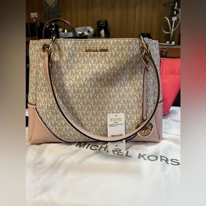 Michael Kors purse